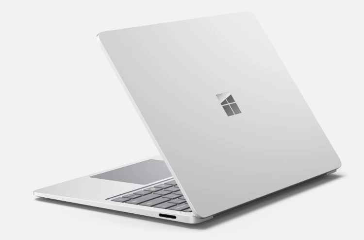 Microsoft-Surface-Laptop-7-x86-13-Plat-3qtrLeft-003-RGB.webp