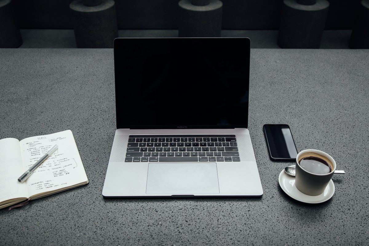 Jaki powinien być dobry laptop biznesowy? Ranking Laptopów biznesowych wrzesień 2023.